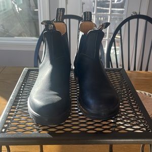 Blundstone #558 Women's Classics
Chelsea Boots - Black Size 6 US Women (3 AU/UK)